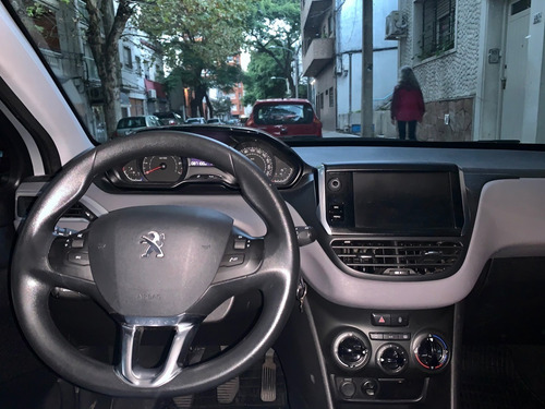 Peugeot 208 1.6 Allure