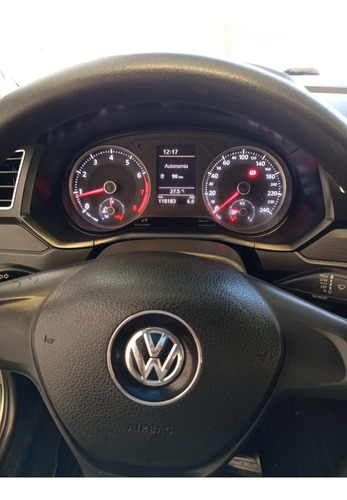 Volkswagen Voyage 1.6 Trenline 101cv