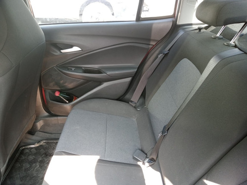 Imagen 8 de 13 de Chevrolet Onix 2021 1.0t Ls Mt