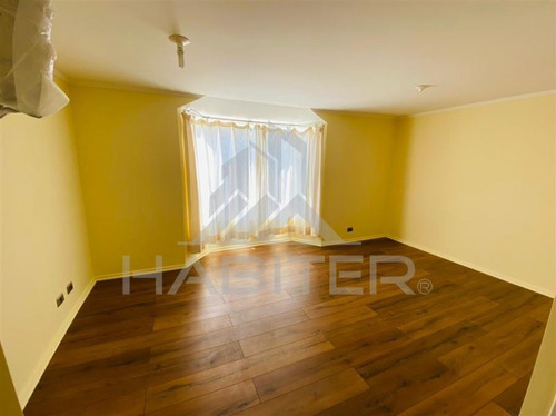Casa En Venta De 3 Dorm. En Valdivia