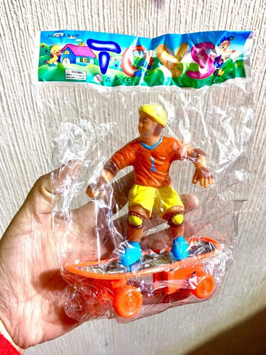 12 Juegos Figura Con Skate Patineta Friccion Nuevo Sorpresas