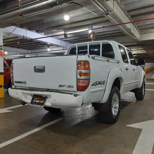Imagen 5 de 10 de Mazda Bt 50 Sincronica 4x4