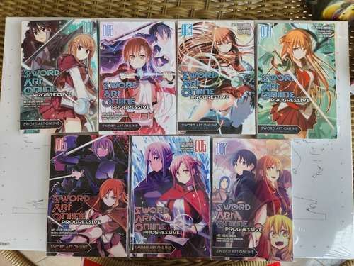 Coleção Completa De Mangás De Sword Art Online Progressive (edição Em Inglês) (volumes 1 Ao 7)