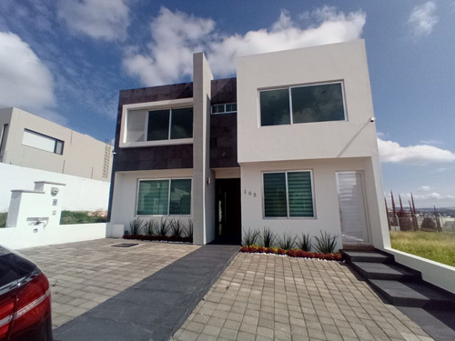 Preciosa Residencia En Cumbres Del Lago, Gran Jardín, 3 Reca