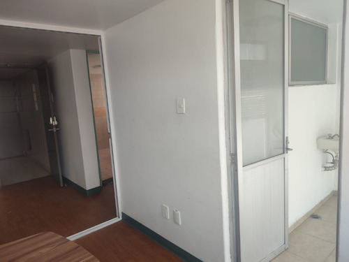 Oficina Con Sala De Juntas A 5 Minutos De Metro Misterios En Renta