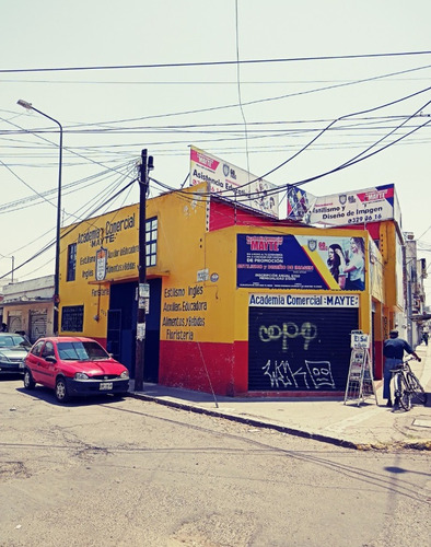 Excelente Local Comercial En Esquina En Puebla