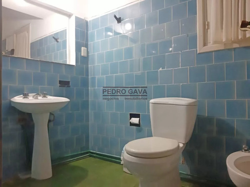Chalet De Época A La Venta Sobre El Pasaje Superior Piria, Hermosas Vistas