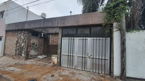 Venta Casa 2 Dorm Cochera Patio Y Terraza A Refacc