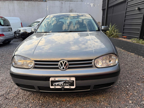 Volkswagen Golf 1.6 Comfortline
