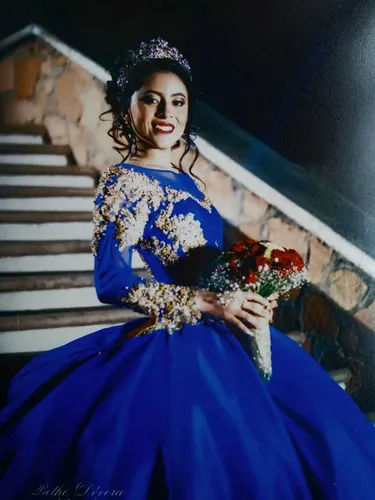 Vestido De Xv Años Color Azul Rey Con Encajes Dorados en venta en por sólo $ 11, Mexico Vestido De Xv Años Color Azul Rey Con Encajes Dorados en venta en por sólo $ 11, Mexico