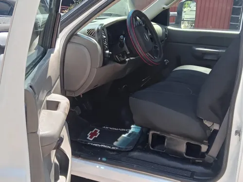 Chevrolet 3500 Modelo 2011 Solo Funciona Con Gas Lp