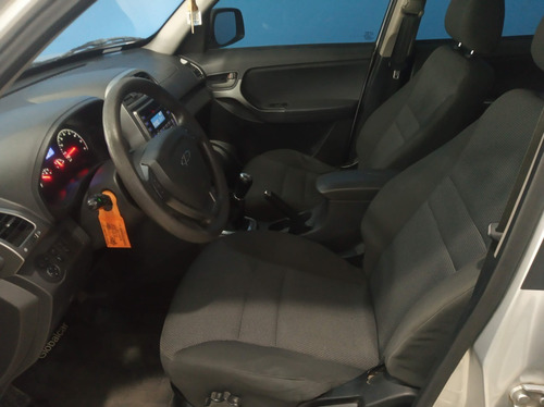 Imagen 17 de 19 de Chery Tiggo 1.6 Comfort 2015