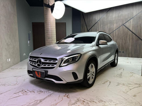 Mercedes-Benz GLA 200 1.6 CGI FLEX STYLE 7G-DCT