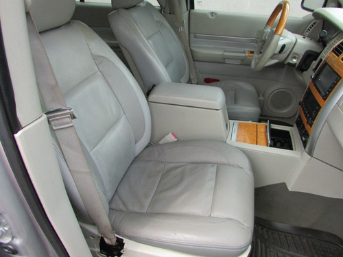 Imagen 15 de 15 de Chrysler Aspen 2008 Limited