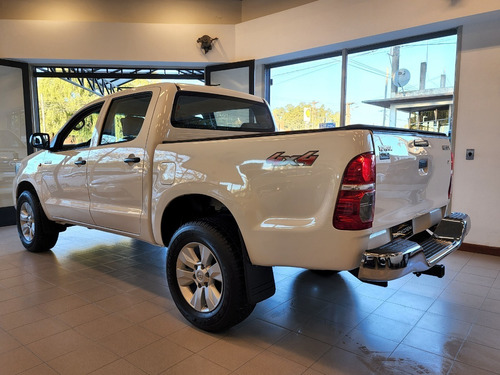Imagen 3 de 15 de Toyota Hilux Dx 4x4
