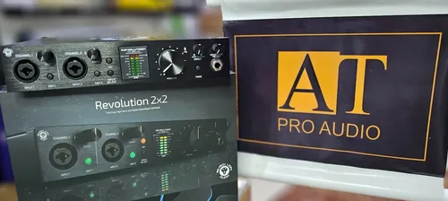 Black Lion Audio Revolution 2x2 Interface Usb 2ins X 2outs