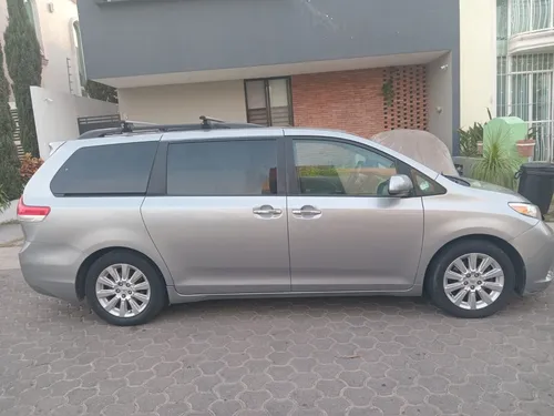 Toyota Sienna Xle Piel Limited Qc Dvd At