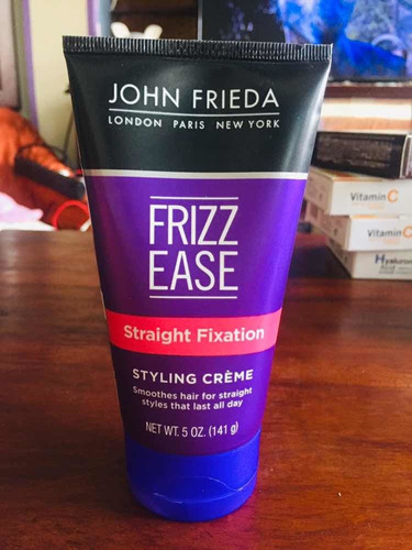 John Frieda Frizz Ease Straight Fixation Styling Crema