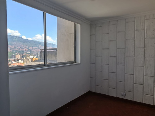 Imagen 22 de 30 de Se Vende Apartamento Sector Centro La Candelaria
