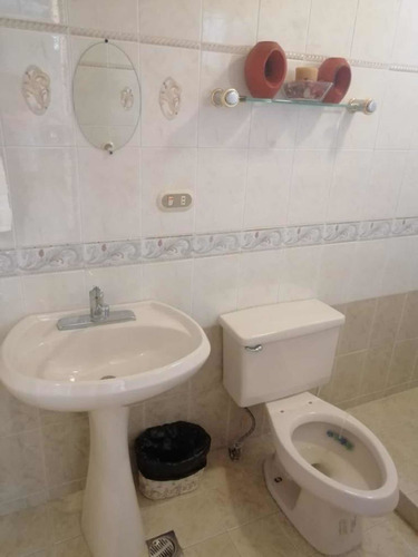 Imagen 15 de 17 de Casa De 3 Recamaras Y 5 Baños Y Cochera Para 2 Carros