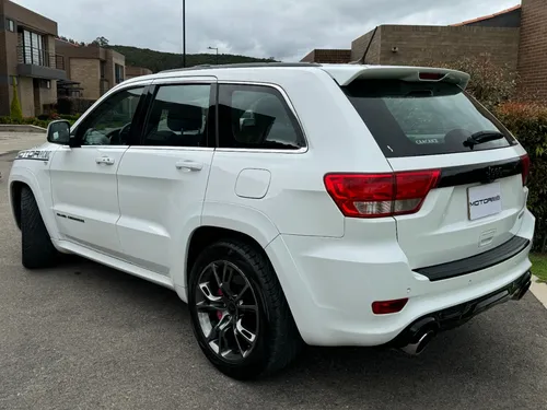 Jeep Grand Cherokee 6.4 Srt8