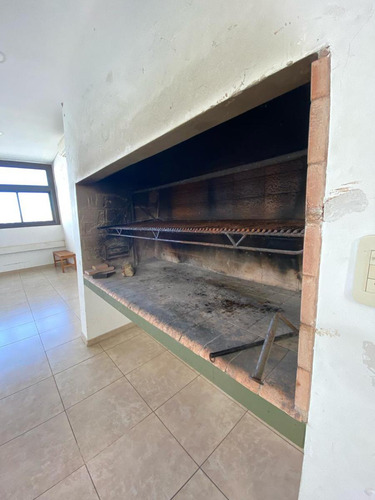 Departamento Dos Dormitorios En Venta, Villa Sarita