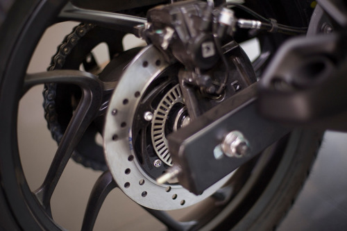 Imagen 8 de 15 de Bajaj Dominar 250 Dunlop Lidermoto Entrega Inmediata