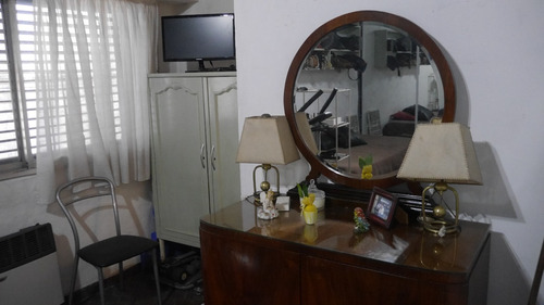 Dueño Vende Ph Independiente Con Pileta Semiclimatizada, Cochera, 5 Dormitorios, Quincho, Parrilla, Jardín, Patio, 8,66 Mts De Balcón, 2 Habs En Pb Y 3 En 1° C/espacio Aéreo, Coghlan Al Cfte-fte