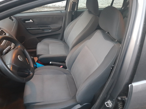 Imagem 7 de 8 de Volkswagen Spacefox 2011 1.6 Trend Total Flex 5p