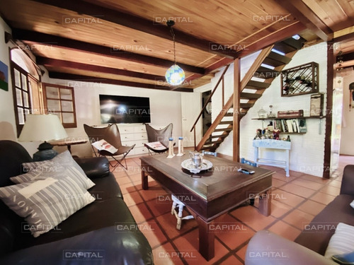 Venta De Casa 5 Dormitorios En Pinares, Punta Del Este-ref:30538