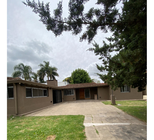 Casa En Venta Calle 10 E/ 422 Y 423