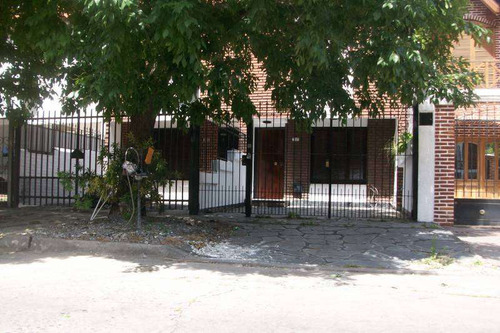 Duplex En Alquiler En Barrio Guemes