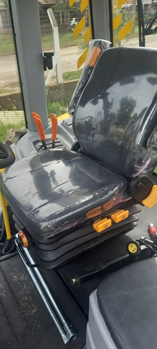 Imagen 8 de 8 de Tractor Pauny 215 Hp Brioso 2215ie Doble Tracción
