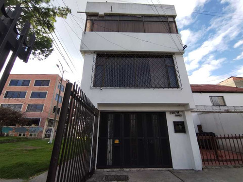 Venta De Casa Rentable 3 Casas En Una En Villa  Alsacia Bogota