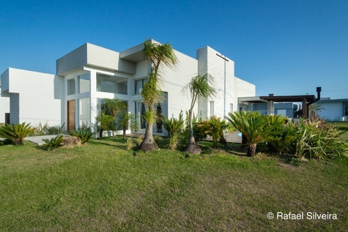 Imagem 2 de 15 de Casa À Venda Em Xangri-lá - Ca00838 - 33491053