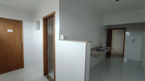 Vendo Excelente Apartamento No Góes Calmon - 3425