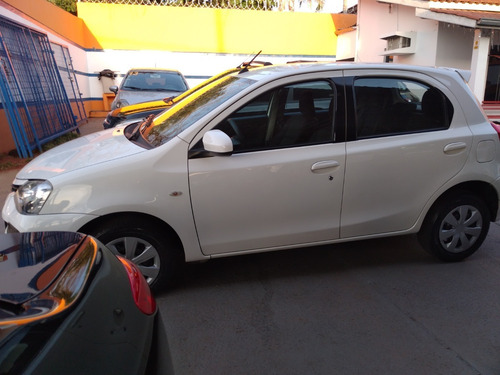 Imagem 1 de 6 de Toyota Etios 1.3 X Hacth 2019