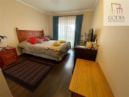Imagen 9 de 30 de Casa En Venta De 4 Dorm. En Peñalolén