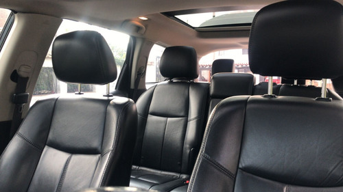 Imagen 11 de 15 de Nissan Pathfinder R52 Advance 4x4