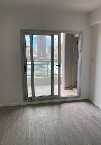 Imagen 2 de 10 de Departamento - Rivadavia 2700 - La Capital