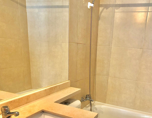 Arriendo Departamento De 1 Dormitorio Con Balcon