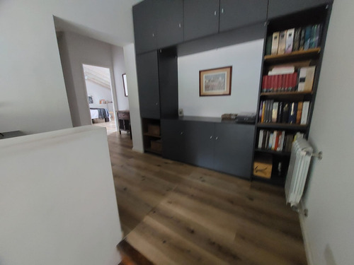 Casa Renovada En San Isidro