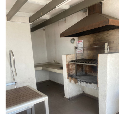 Vende Amplio Departamento En Fernando Lazcano, San Miguel,