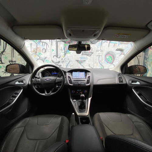 Ford Focus Iii 2.0 Sedan Se Plus Mt 2017
