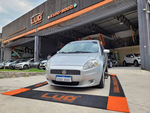 Fiat Punto Punto Essence 1.8 16V (Flex)