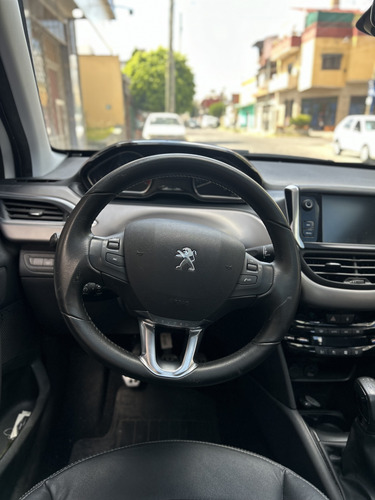 Peugeot 208 1.6 Feline