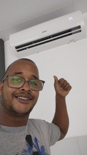 Imagem 3 de 6 de Manuntenção E Instalação Em Ar Condicionado