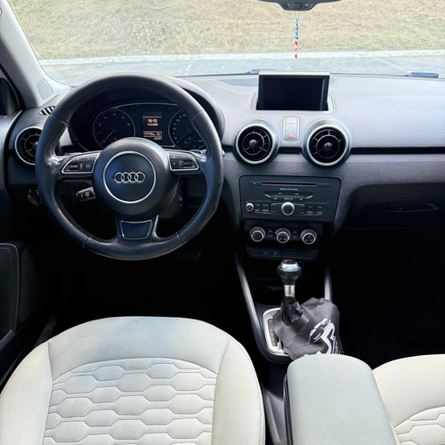 Audi A1 1.4 Tfsi Attraction S-tronic 3p