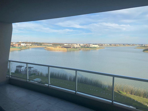 Venta Depto.3 Amb. Sobre El Lago Central En Acqua Golf, Nordelta