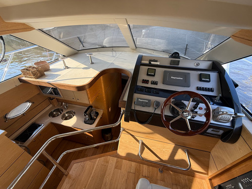 Crucero Segue Con Iveco 2 X 400 Hp Año 2013 Linea De Ejes